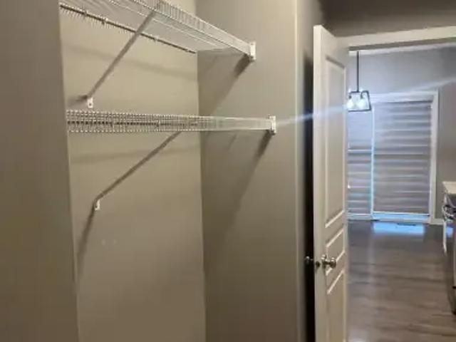 Apartment 3 Bedroom For Rent Airdrie AB 2300 ES102915445