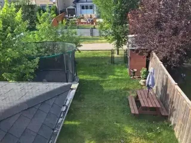 Apartment 3 Bedroom For Rent Airdrie AB 2750 ES104985954