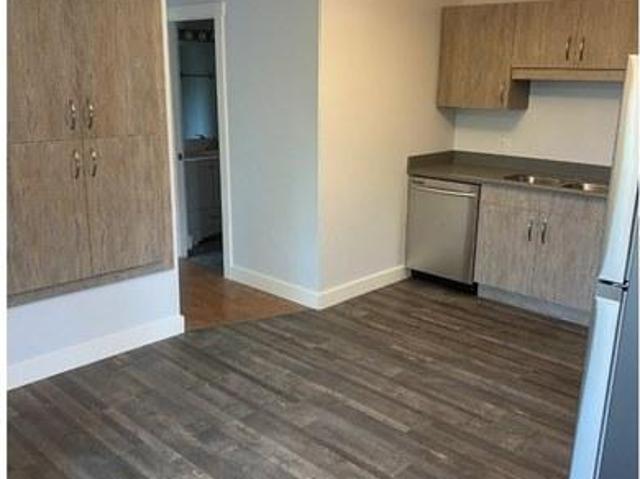 Apartment 3 Bedroom For Rent Bonnyville AB 1425 ELS102914011