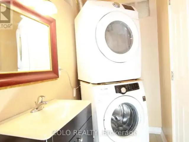 Apartment 3 Bedroom For Rent Bradford West Gwillimbury ON 1700 ES103119060