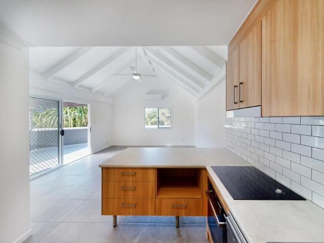 Apartment 3 Bedroom For Rent Currimundi QLD 620 ES104071530