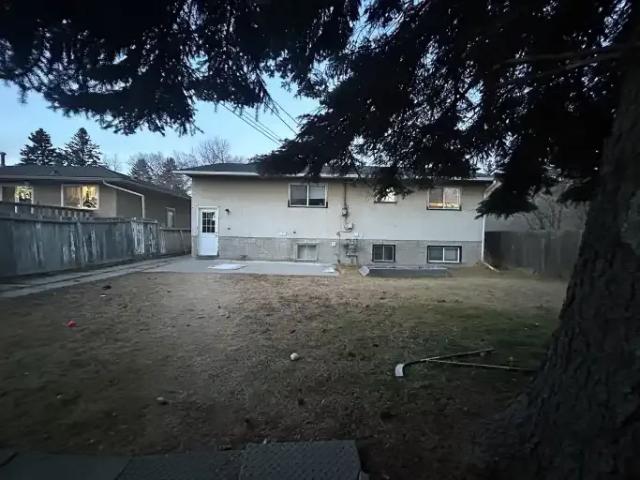 Apartment 3 Bedroom For Rent Calgary AB 1250 ES101986684