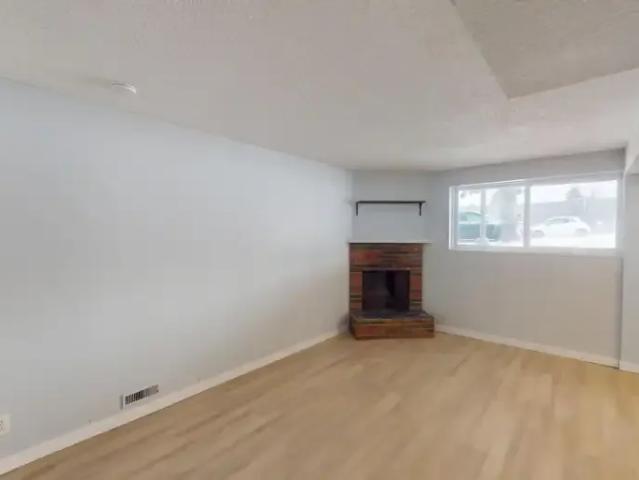 Apartment 3 Bedroom For Rent Calgary AB 1350 ES102846540