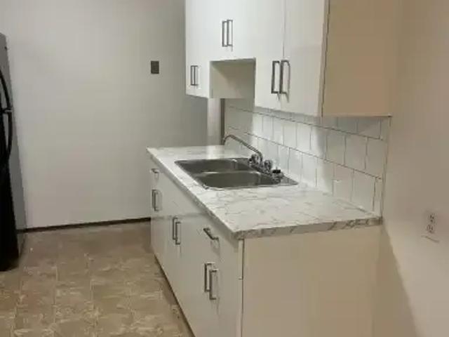 Apartment 3 Bedroom For Rent Calgary AB 1500 ES103091514
