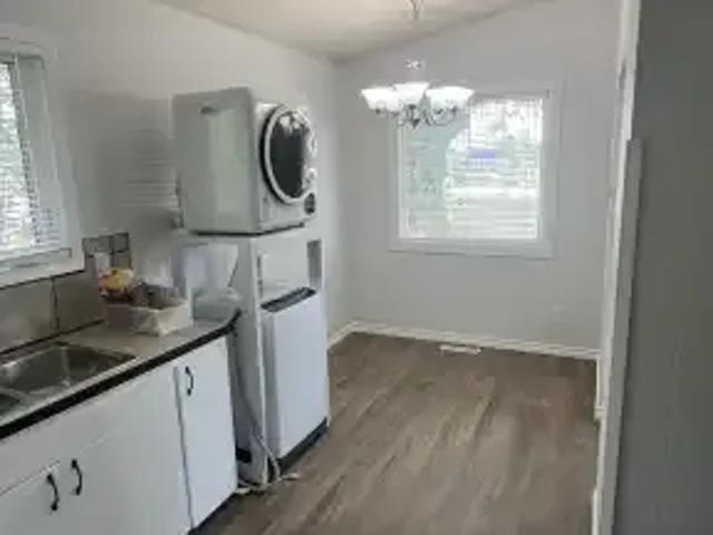 Apartment 3 Bedroom For Rent Calgary AB 1500 ES104179566