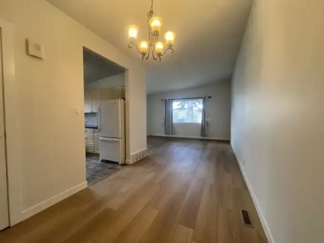 Apartment 3 Bedroom For Rent Calgary AB 1600 ELS102143838