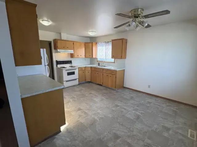 Apartment 3 Bedroom For Rent Calgary AB 1780 ES101986690