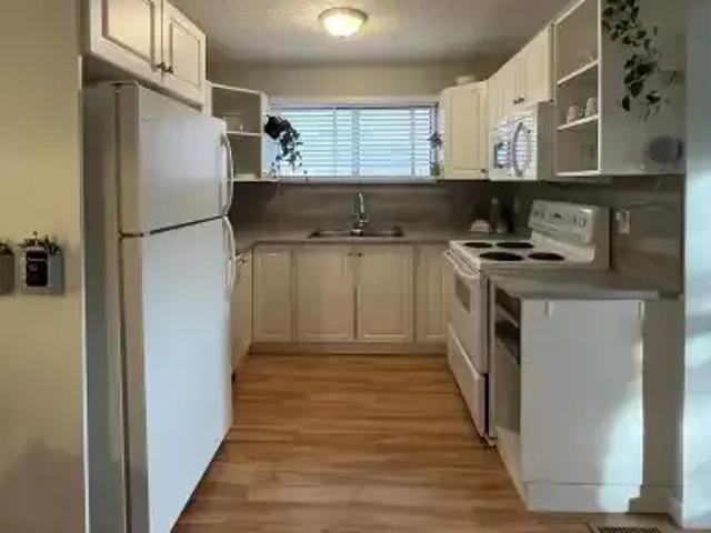 Apartment 3 Bedroom For Rent Calgary AB 1700 ES103337984