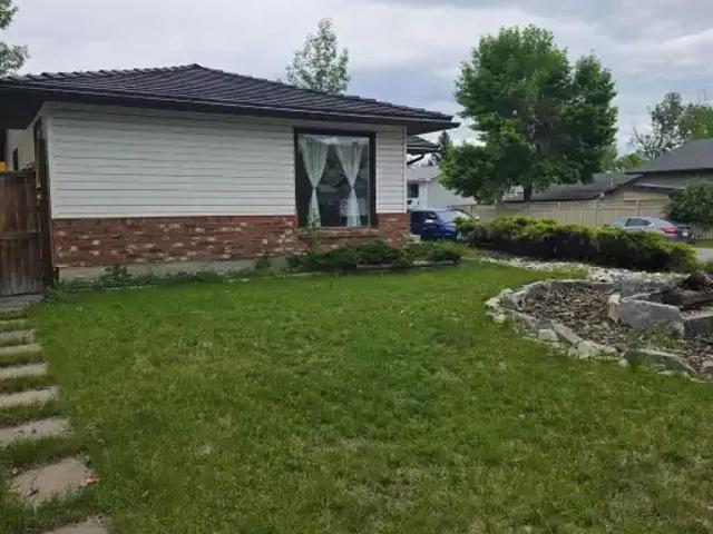 Apartment 3 Bedroom For Rent Calgary AB 1700 ES103542380