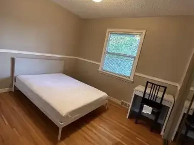 Apartment 3 Bedroom For Rent Calgary AB 1800 ES102468207