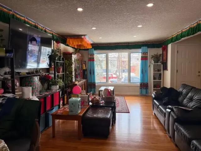 Apartment 3 Bedroom For Rent Calgary AB 2000 ES102018801