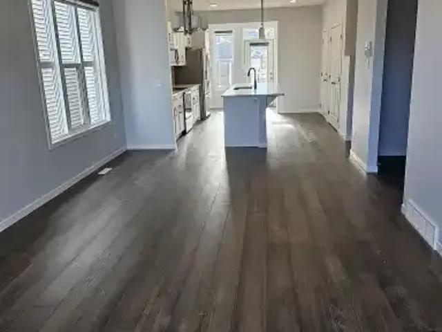 Apartment 3 Bedroom For Rent Calgary AB 2150 ES102770748