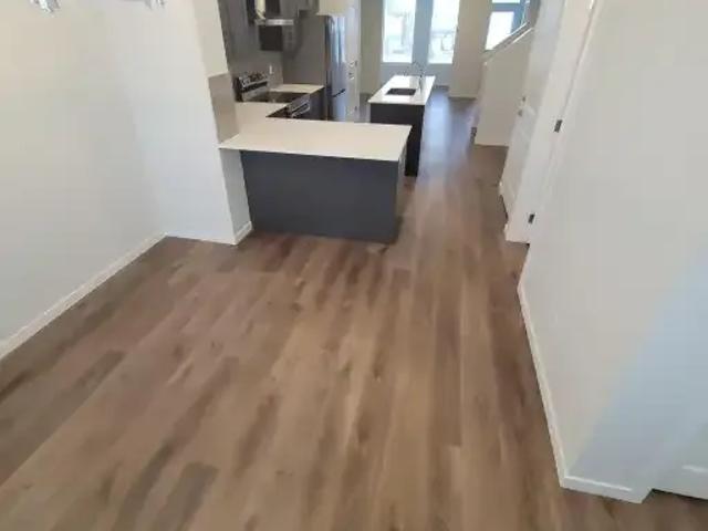 Apartment 3 Bedroom For Rent Calgary AB 2100 ES103301299