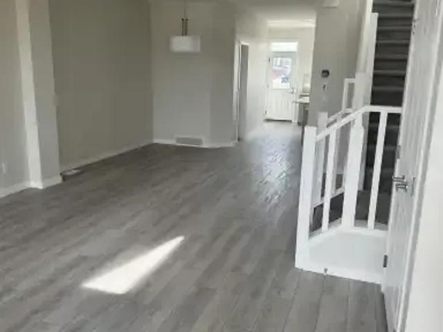 Apartment 3 Bedroom For Rent Calgary AB 2250 ES103840136