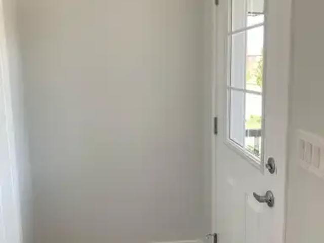 Apartment 3 Bedroom For Rent Calgary AB 2295 ELS100940426