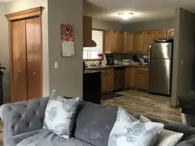 Apartment 3 Bedroom For Rent Calgary AB 2200 ES102883790