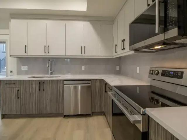Apartment 3 Bedroom For Rent Calgary AB 2385 ELS102952259