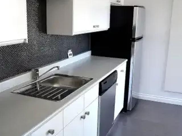 Apartment 3 Bedroom For Rent Calgary AB 2300 ES101612308