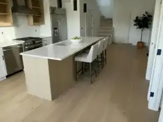 Apartment 3 Bedroom For Rent Calgary AB 2495 ELS102658444