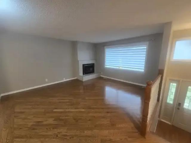 Apartment 3 Bedroom For Rent Calgary AB 2400 ES105071955