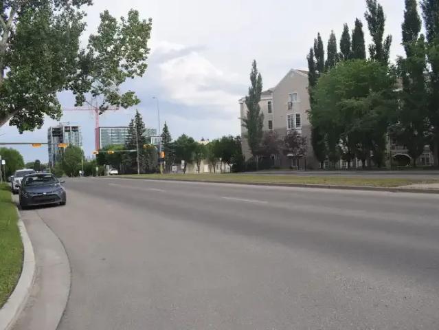 Apartment 3 Bedroom For Rent Calgary AB 2600 ES103739981