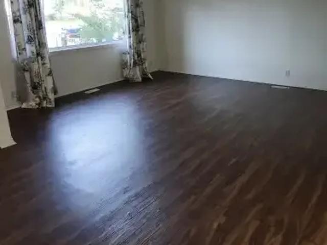 Apartment 3 Bedroom For Rent Cochrane AB 2000 ES103322504