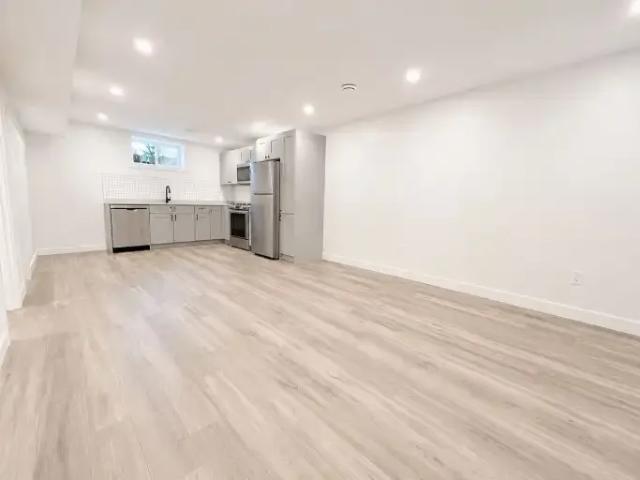 Apartment 3 Bedroom For Rent Edmonton AB 1600 ES104179432