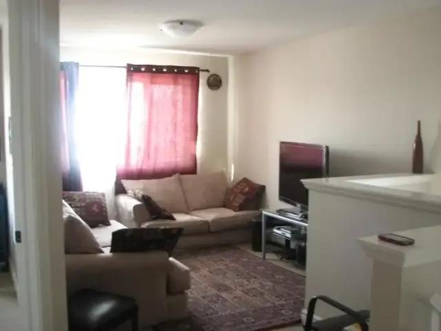 Apartment 3 Bedroom For Rent Edmonton AB 1850 ES103542376