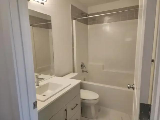 Apartment 3 Bedroom For Rent Edmonton AB 1850 ES103178619
