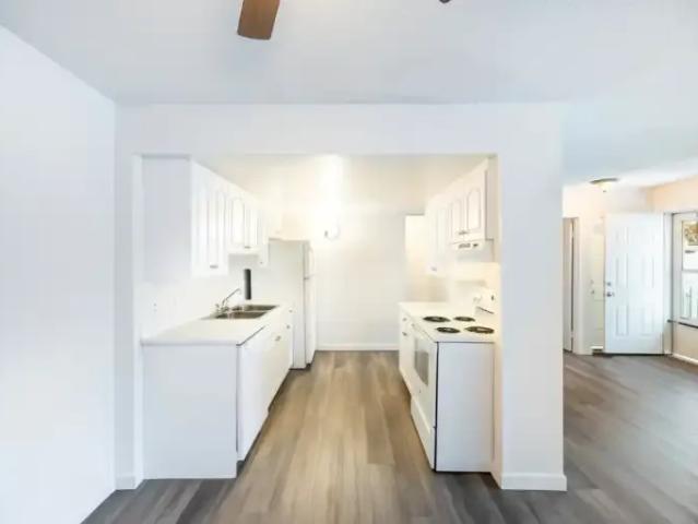 Apartment 3 Bedroom For Rent Edmonton AB 1370 ES102951174