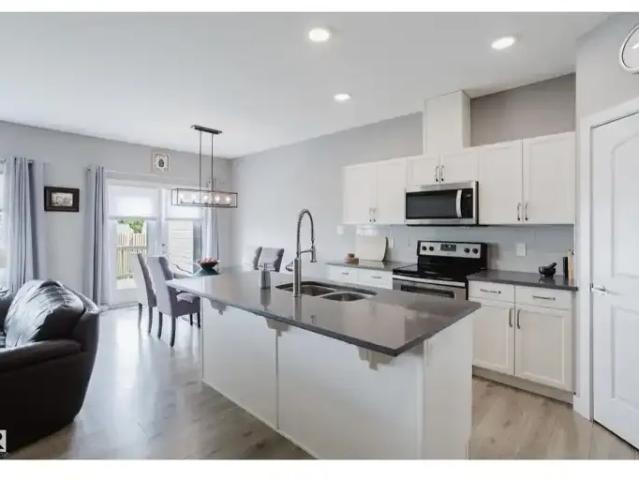 Apartment 3 Bedroom For Rent Edmonton AB 2400 ES104876548