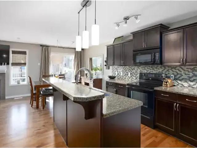 Apartment 3 Bedroom For Rent Edmonton AB 2000 ES102551147
