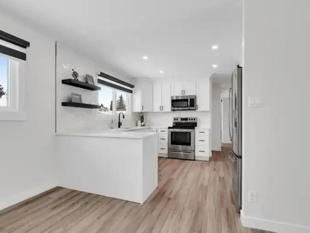 Apartment 3 Bedroom For Rent Edmonton AB 2000 ES104180908