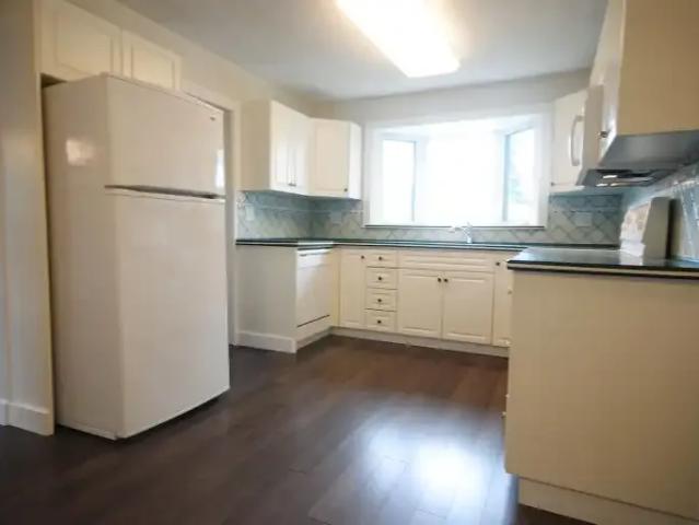 Apartment 3 Bedroom For Rent Edmonton AB 2025 ES105185890