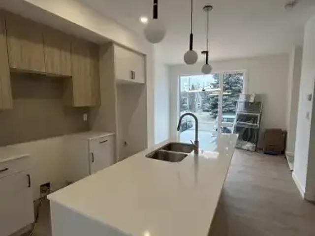 Apartment 3 Bedroom For Rent Edmonton AB 2150 ES101042594