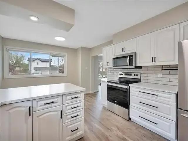 Apartment 3 Bedroom For Rent Edmonton AB 2200 ES104876671