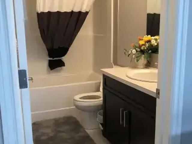 Apartment 3 Bedroom For Rent Edmonton AB 650 ES101217031