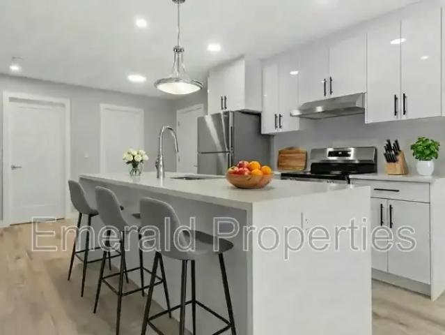Apartment 3 Bedroom For Rent Edmonton AB 850 ES103091494