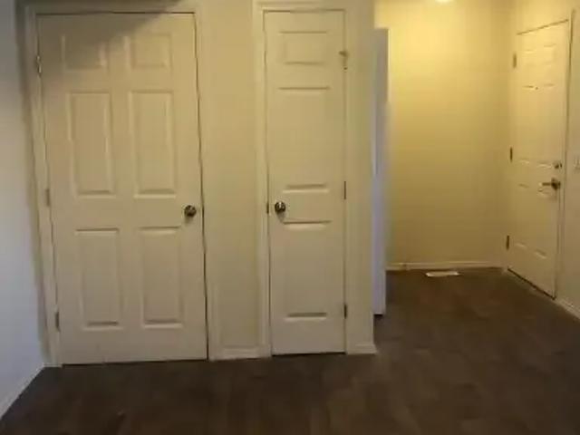 Apartment 3 Bedroom For Rent High River AB 955 ES104711426