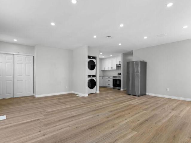 Apartment 3 Bedroom For Rent Kingston ON 2100 ELS100007293
