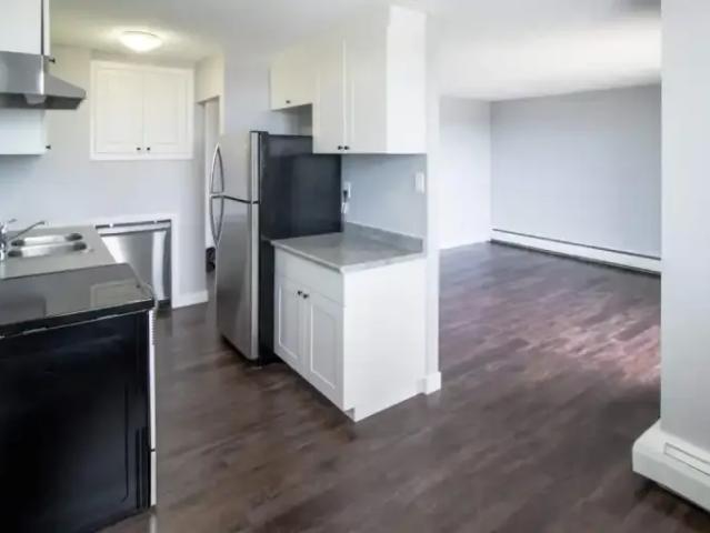 Apartment 3 Bedroom For Rent Lethbridge AB 1925 ELS102882535