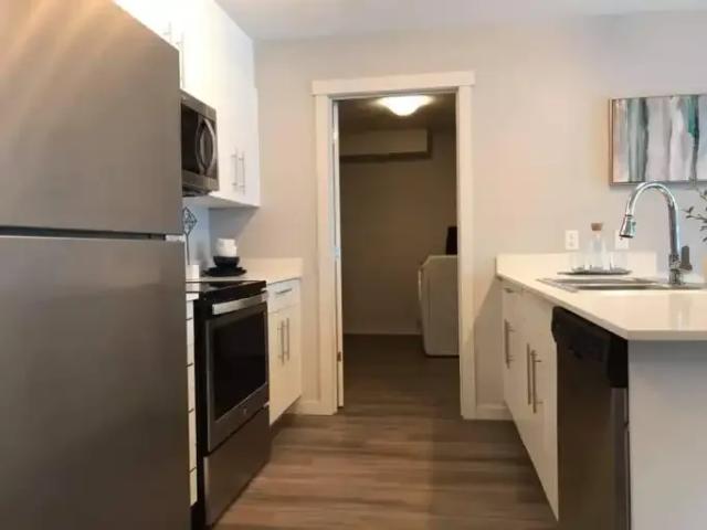 Apartment 3 Bedroom For Rent Lethbridge AB 2000 ELS101985639