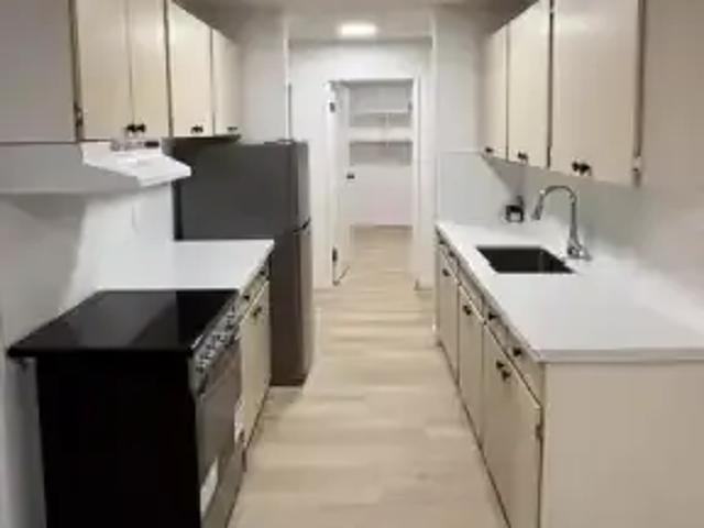 Apartment 3 Bedroom For Rent Prince Albert SK 1380 ELS94797697