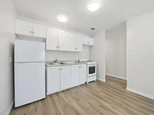 Apartment 3 Bedroom For Rent Prince Albert SK 1489 ES104506127