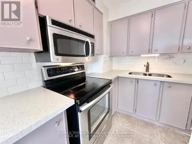 Apartment 3 Bedroom For Rent St. Catharines ON 2600 ES105023451