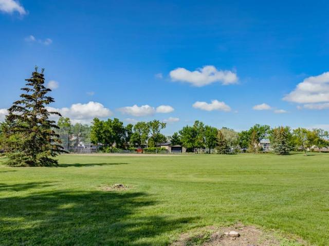 Apartment 3 Bedroom For Rent Saskatoon SK 1640 ES98309412