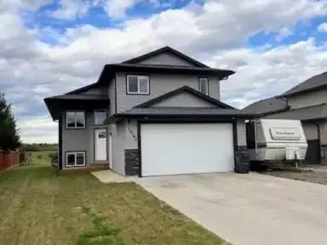 Apartment 3 Bedroom For Rent Sexsmith AB 2950 ES102952217