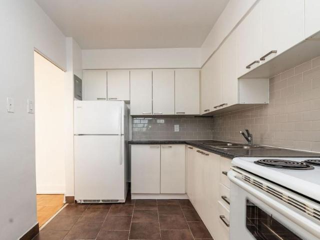 Apartment 3 Bedroom For Rent Toronto ON 2850 ELS98313306