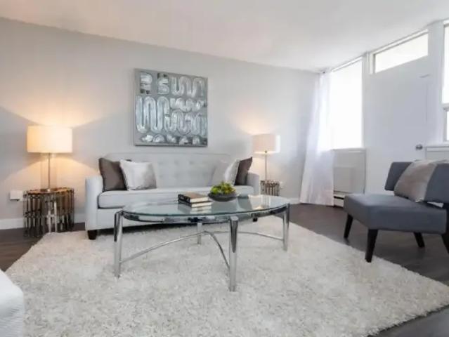 Apartment 3 Bedroom For Rent Toronto ON 3119 ES98917278