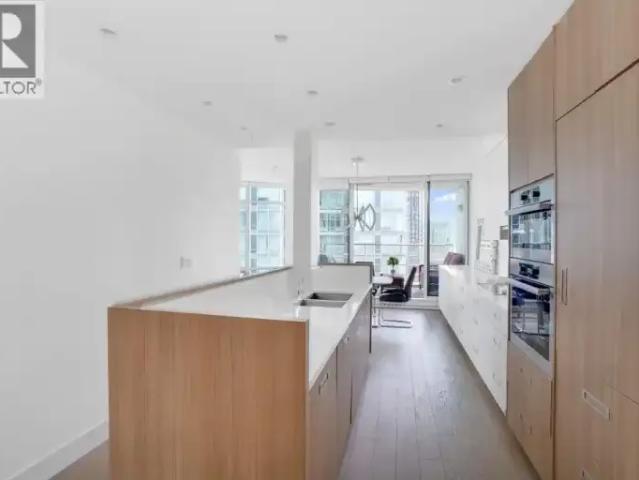 Apartment 3 Bedroom For Rent Vancouver BC 4790 ES104957728